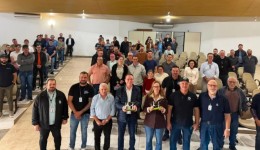 Programa de melhoramento genético busca fortalecer a produção de leite