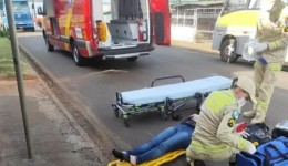 Motociclista fica ferida após colisão com cachorro