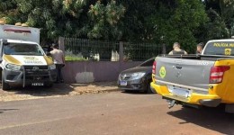 Homem se apresenta à polícia após matar amante da esposa a facadas