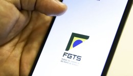 FGTS libera saque-aniversário para trabalhadores nascidos em abril 