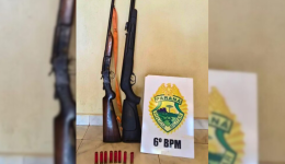 Homem com mandado de prisão é detido e armas são apreendidas