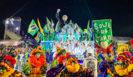 Escola que homenageou Lula no Carnaval do Rio fica em último lugar e é rebaixada