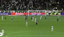 Com brilho de estreante, Botafogo vence o Juventude de virada no Alfredo Jaconi