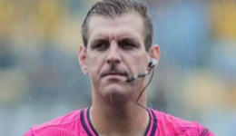 Árbitro de futebol de SC morre após carro bater em terminal e pegar fogo