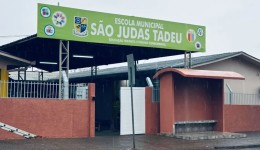 Temporal com granizo danifica cerca de 300 imóveis e suspende aulas