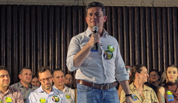 Moro sobe o tom contra Lula durante encontro político no Sudoeste