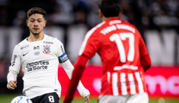 Memphis perde pênalti no fim, Corinthians é eliminado da Libertadores