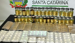 Motorista é preso com 430 comprimidos de oxicodona e anabolizantes