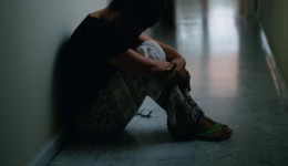 Dois dias após parto, mulher grita por socorro e denuncia agressão do ex e da atual companheira dele
