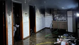 Incêndio atinge residência e deixa morador ferido