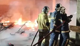 Incêndio mobiliza bombeiros e Polícia Militar no Bairro Padre Ulrico