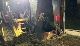 Motociclista morre após colisão com retroescavadeira na PR-281