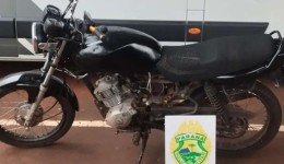 Adolescente de 17 anos é flagrado pilotando motocicleta irregular