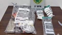 Mais de um quilo de drogas é apreendido, três são detidos