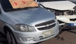 Acidente entre dois veículos é registrado no bairro Presidente Kennedy