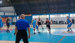 Francisco Beltrão  sedia copa de basquete máster