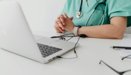 Anvisa aprova norma que regulamenta receitas eletrônicas para medicamentos controlados