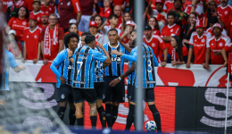 Grêmio vence Gre-Nal e ultrapassa Inter na tabela