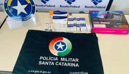 Receita Federal e Polícia Militar apreende medicamentos para emagrecimento e anabolizantes escondidos em estepe de veículo