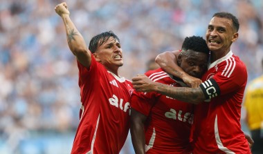 Inter vence o Gre-Nal 445 e larga em vantagem na final