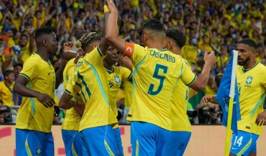 Brasil leva susto, mas goleia Panamá e se despede em alta para Copa do Mundo