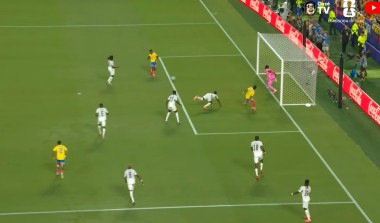 Colômbia vence Gana com gol de Arias e avança às oitavas da Copa do Mundo