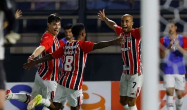 São Paulo e Palmeiras se garantem nas semis do Campeonato Paulista