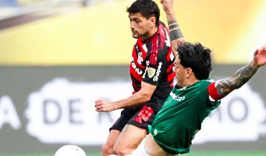 Palmeiras mantém liderança após 13ª rodada do Brasileirão; Fla e Flu vencem fora e seguem na cola