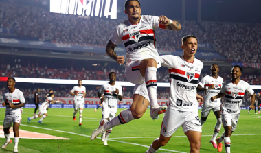 São Paulo vence o Bragantino por 2 a 1 e faz a festa da torcida no MorumBIS