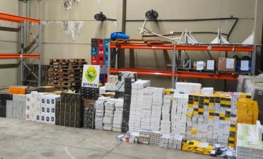 BPFRON e PF apreendem caminhão com carga milionária de contrabando