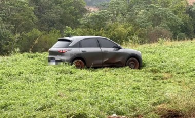 Veículo sai da pista e sofre danos na BR-280 entre Flor da Serra do Sul e Marmeleiro