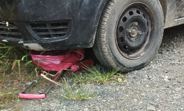 Menina de 11 anos é atropelada pela própria mãe no pátio de casa em SC