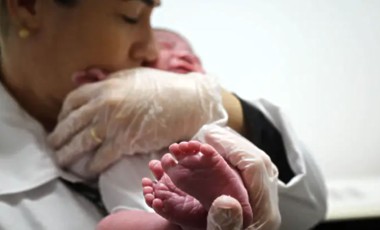 Paraná amplia repasse para maternidades de alto risco e reforça atendimento materno-infantil