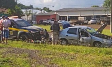 PRF apreende veículo com anabolizantes na BR-280 em Renascença