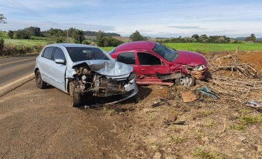 Duas pessoas ficam feridas em acidente na PR-180 em Marmeleiro