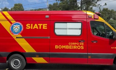Motociclista fica ferido após colisão com trator
