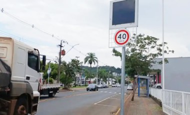 Mais de 6 mil multas por excesso de velocidade já foram aplicadas neste ano
