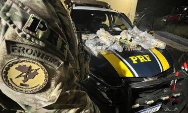 PRF apreende canetas emagrecedoras e anabolizantes em tanque de combustível