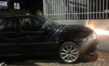 Colisão envolve dois veículos