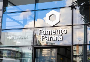 Ratinho Junior sanciona lei que autoriza captação de US$ 50 milhões para micro e pequenas empresas