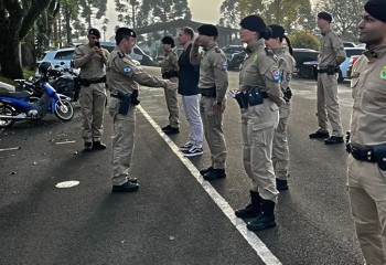 3º BPM entrega divisas a 11 militares promovidos
