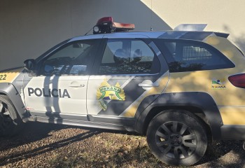 Homem é preso após agredir e ameaçar mulher