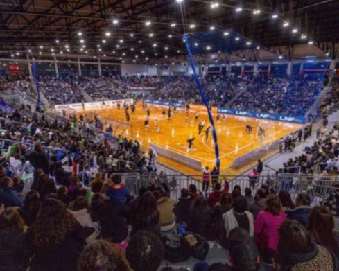 Arena Cláudio Petrycoski é inaugurada com vitória do Pato Futsal