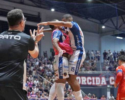 Pato vence o Marreco em clássico movimentado na estreia da LNF 2026