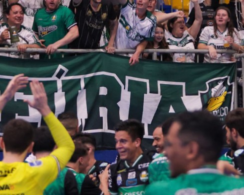 Marreco vence o Pato no Clássico das Penas e garante vaga direta nas quartas de final