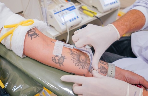 Com queda nos estoques, Hemepar convoca doadores de sangue tipos O+ e O-