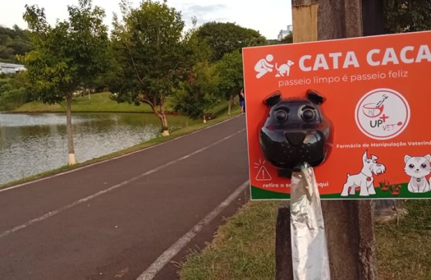 Parque Boa Vista ganha dispensador de sacos para recolher fezes de animais