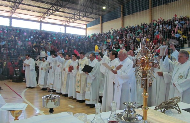 Dia de Corpus Christi é ponto facultativo em Francisco Beltrão e será celebrada Missa no Arrudão