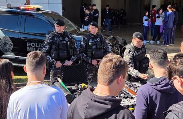 Polícia Militar apresenta carreira e rotina do Pelotão de Choque