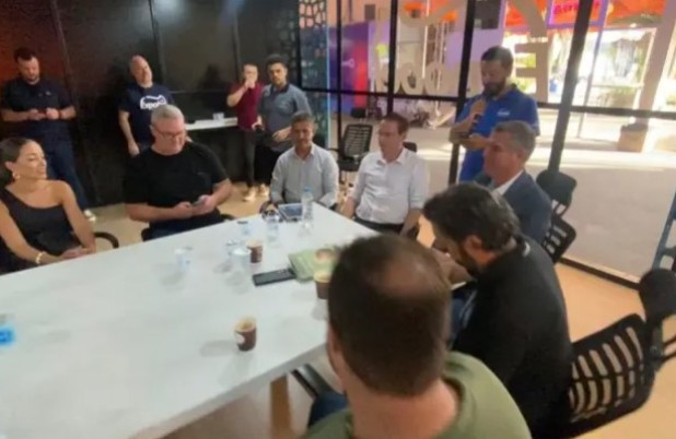 Prefeito assina PPP para modernização da iluminação pública